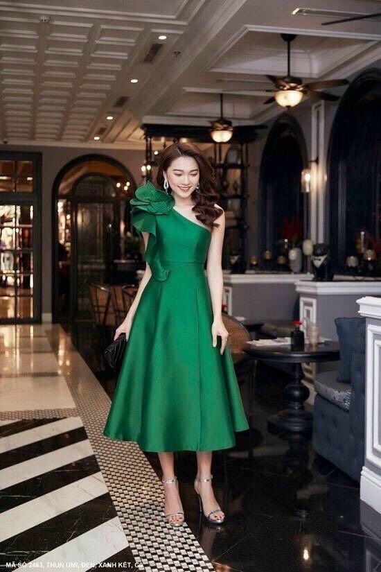Dầm Xòe Hoa Vai - D644